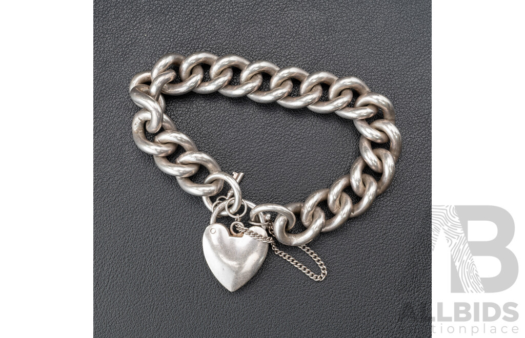 Sterling Silver Vintage Curb Link Heart Shaped Padlock Bracelet, 20cm, 106.0 Grams