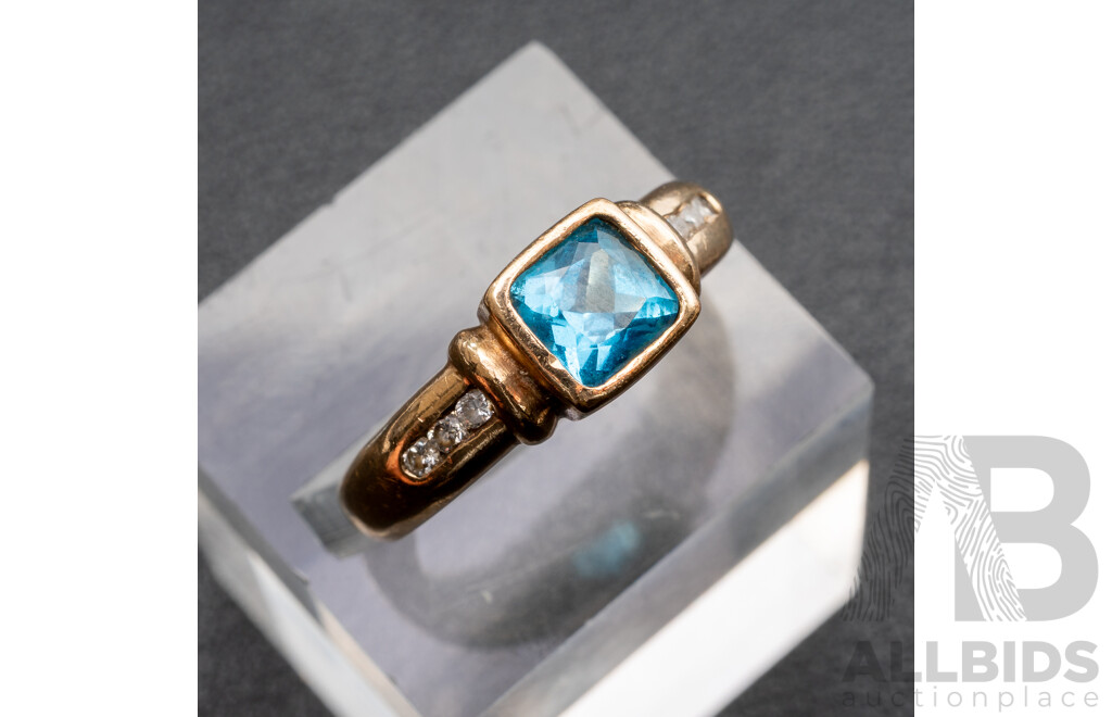 9ct Swiss Blue Topaz & Diamond Ring, TDW 0.10ct, Size O, 4.05 Grams
