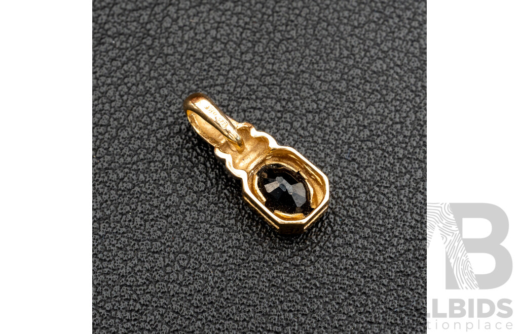 9ct Natural Dark Sapphire Pendant, 16mm, 0.89 Grams