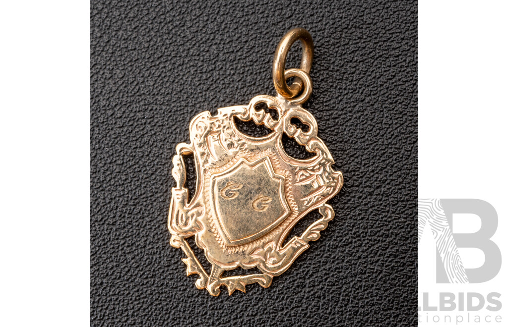 9ct Vintage Sheild Fob Pendant, Engraved CC, 35mm Long, 4.75 Grams