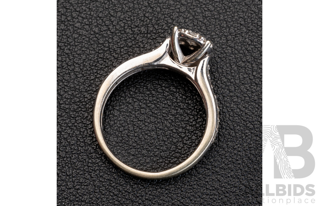 9ct White Gold Diamond Cluster Ring, Est TDW 0.50ct, Size O, 3.38 Grams