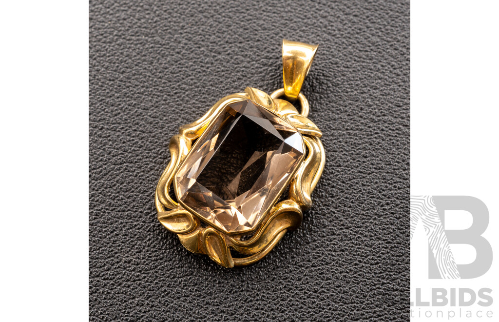 8ct Vintage Smokey Quartz Statement Pendant, 30mm, 4.29 Grams