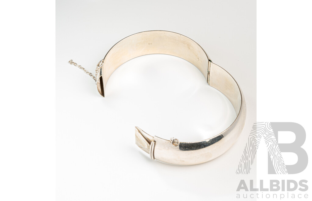 Sterling Silver Curve Profile Round Hinged Bangle, 20mm Wide, 60mm Diameter, 31.42 Grams