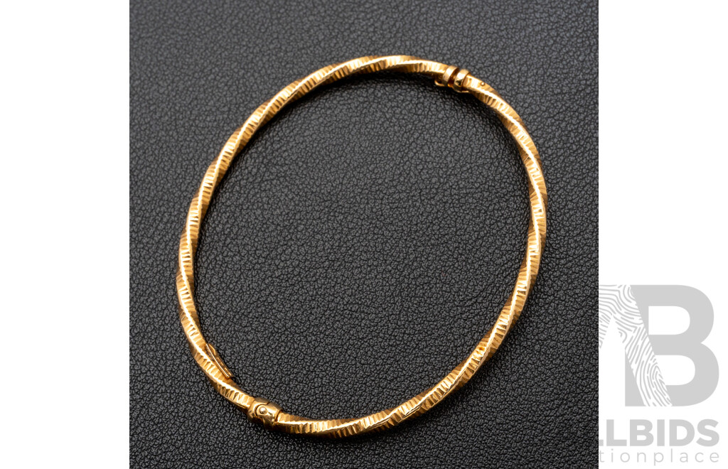 9ct Silver Filled Oval Hinged Bangle with Twist Pattern Finish, 63mm, 7.81 Grams