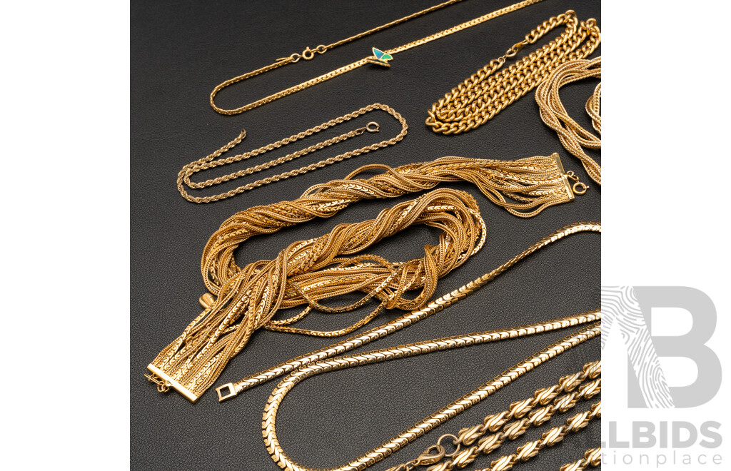 Collection of Quality Vintage Gold Tone Necklaces, 380 Grams