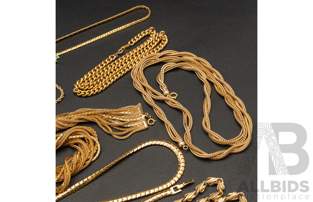 Collection of Quality Vintage Gold Tone Necklaces, 380 Grams