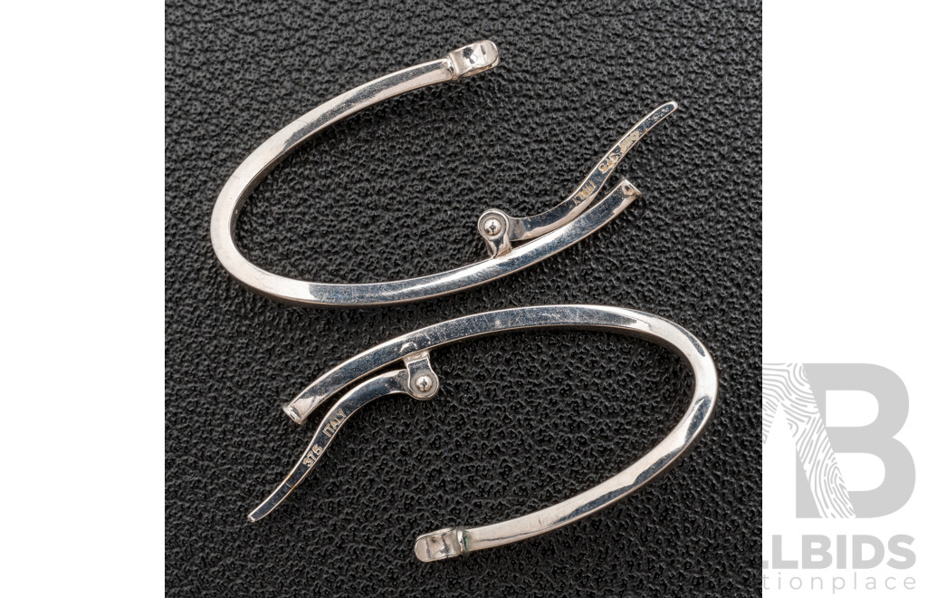 9ct White Gold Wavy Hoop Earrings, 20mm, 0.93 Grams