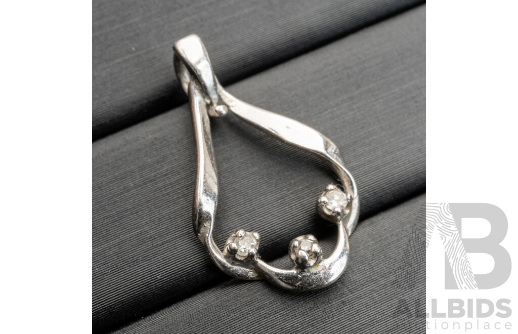 9ct White Gold Diamond Set Pendant, TDW 0.05ct, 22mm, 0.97 Grams