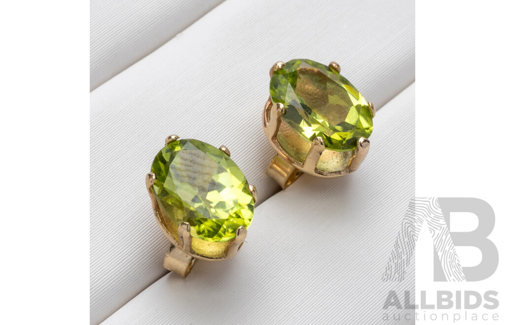 10ct Peridot Stud Earrings, 8mm, 1.44 Grams