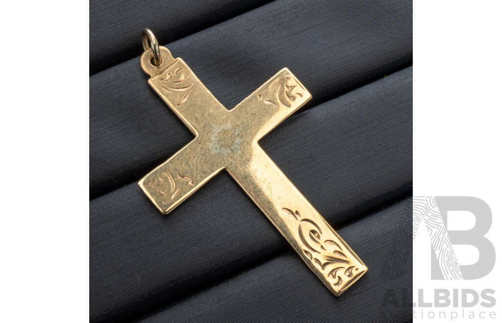 9ct Vintage Large Cross Pendant with Etched Patterning, 38mm, 1.92 Grams