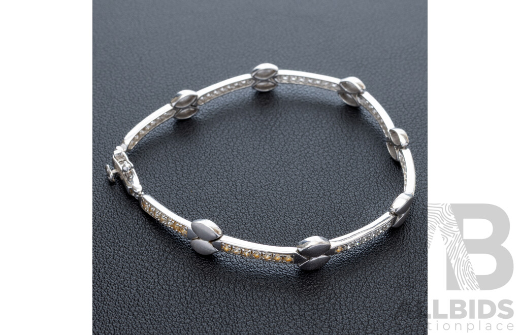 9ct White Gold Cubic Zirconia Tennis Bracelet, 19cm, 9.84 Grams