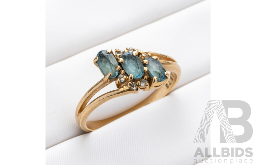 9ct Angus & Coote Aquamarine & Diamond Ring, TDW 0.025ct, Size L, 2.36 Grams