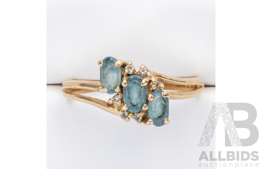 9ct Angus & Coote Aquamarine & Diamond Ring, TDW 0.025ct, Size L, 2.36 Grams