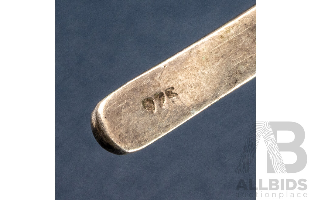 Sterling Silver Onyx Large Ant Pendant on Sterling Silver Neck Collar, 27.0 Grams