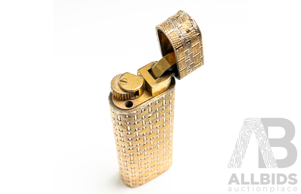 Cartier Vintage 18ct Gold Weave Pattern Lighter Casing with Lighter Mechanism, C.1980, Hallmarked 750