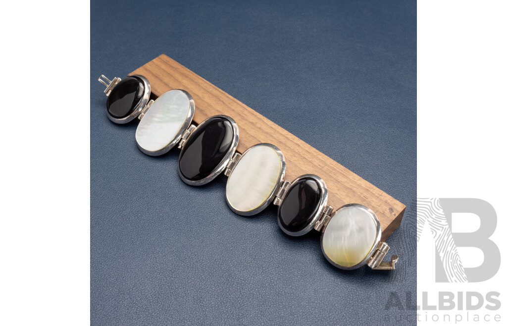 Sterling Silver Onyx & Mother of Pearl Statement Bracelet, 21cm, 114.0 Grams