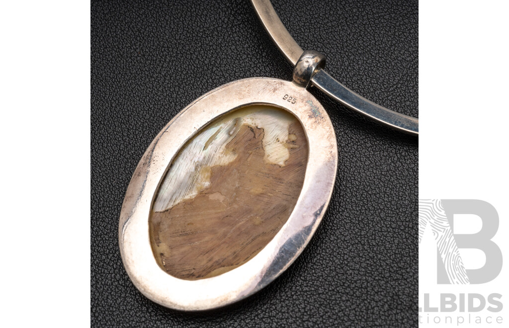 Sterling Silver Neck Collar with Large Bezel Set Mother of Pearl Pendant, 44.0 Grams