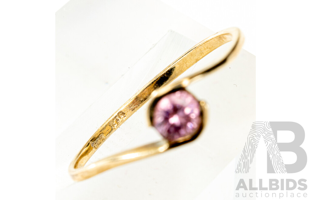 9ct Pink Cubic Zirconia Ring, Size O, 1.10 Grams