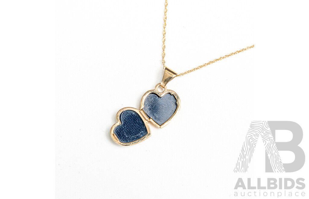 9ct Embossed Heart Shaped Locket, 10mm, on 10K Rope Twist Chain, 45cm, 1.13 Grams - as New