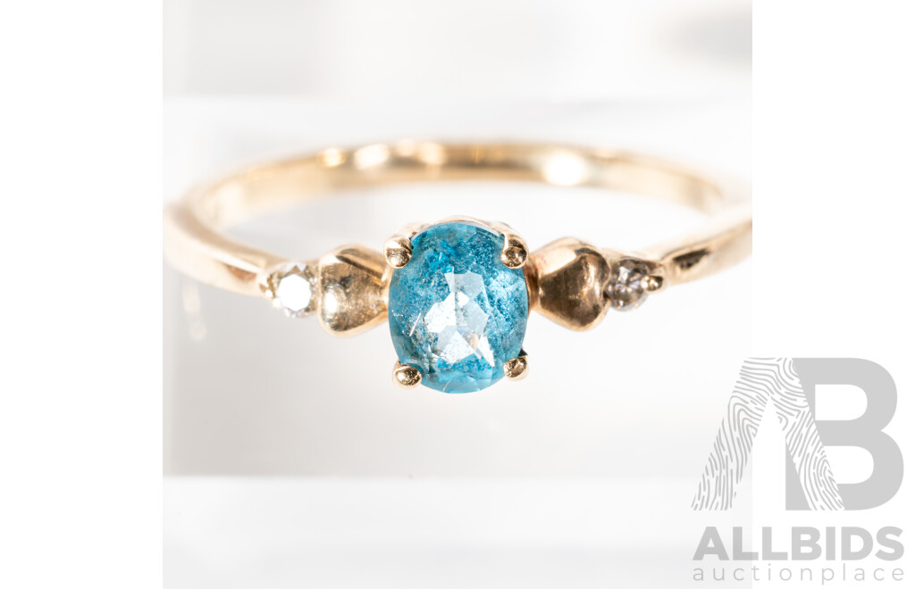 9ct Topaz & Diamond Ring, TDW 0.04ct, Size N, 1.65 Grams