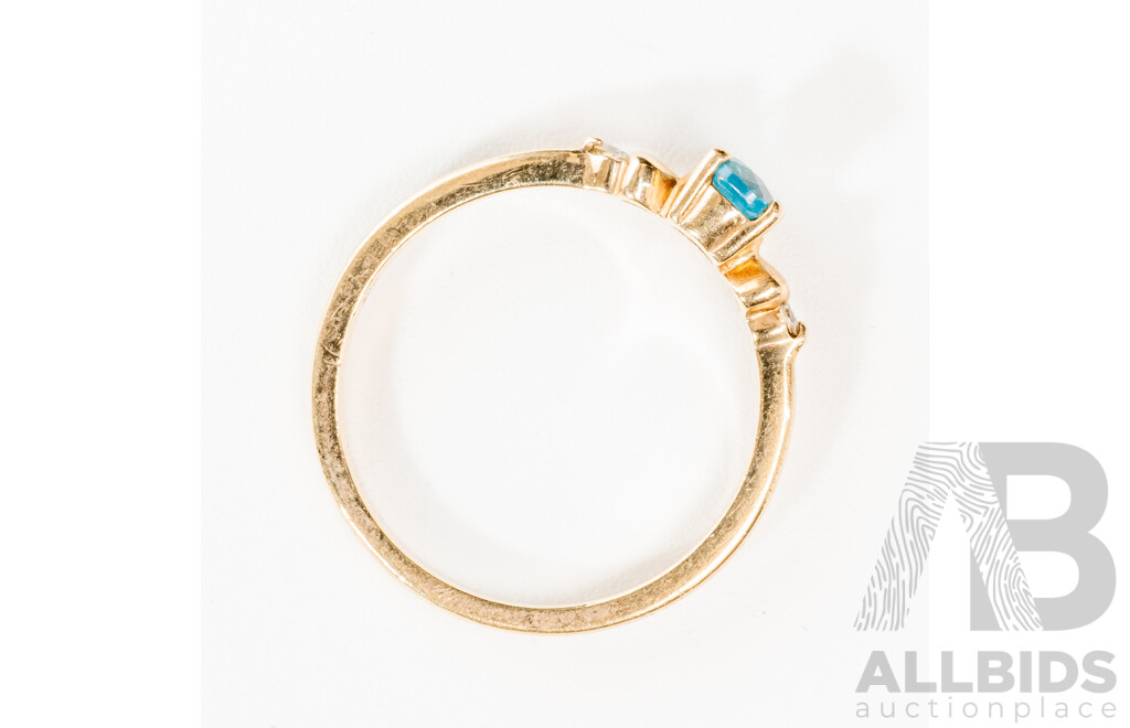 9ct Topaz & Diamond Ring, TDW 0.04ct, Size N, 1.65 Grams