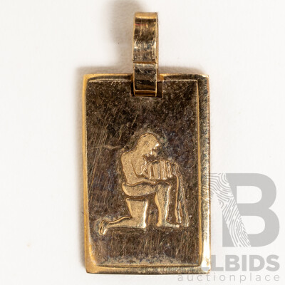 9ct 1.5g 375 Gold Ignot Pendant, Hallmarked with Grecian Man with Urn Symbol on Reverse, 14mm Long, 1.56 Grams