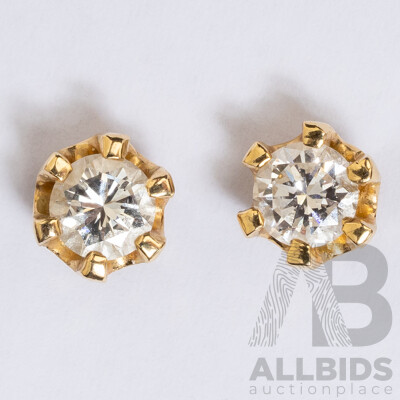 18ct Yellow Gold 0.70ct Diamond Stud Earrings, Screw Back Fittings, 2.41 Grams