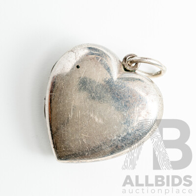 Tiffany & Co. Vintage Large Sterling Silver Heart Locket, 35mm Long, 12.45 Grams