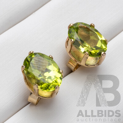 10ct Peridot Stud Earrings, 8mm, 1.44 Grams