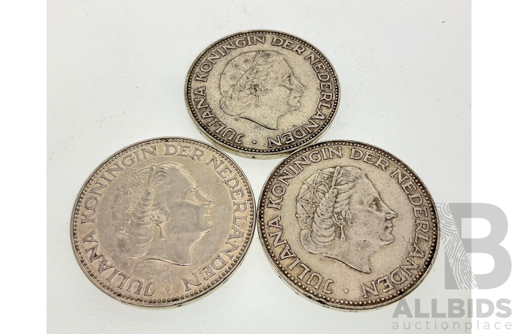 Three Netherlands Silver Two and Half Gulden Coins 1960, 1961, 1962  .720