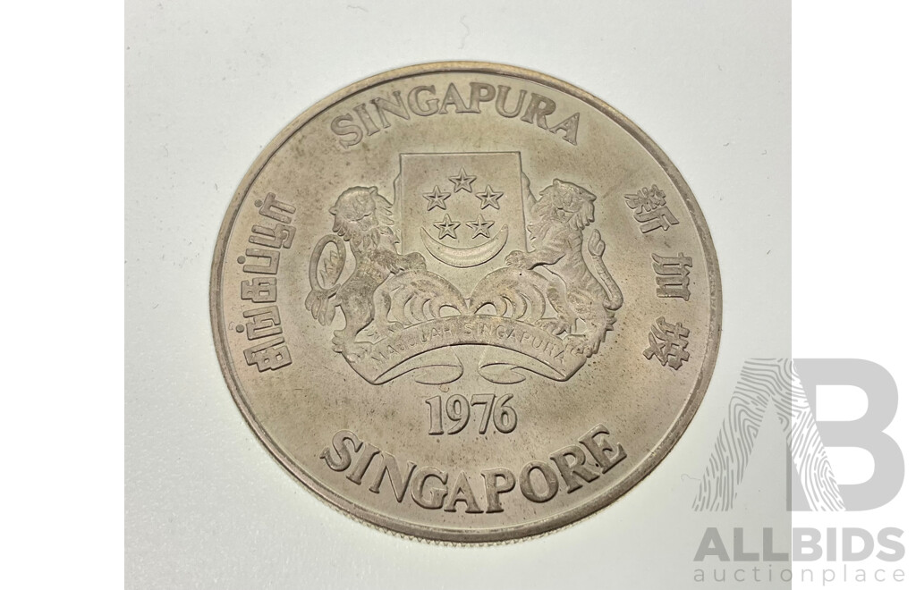 Singapore 1976 Silver Ten Dollar Coin, 10th Anniversary of Independence .500