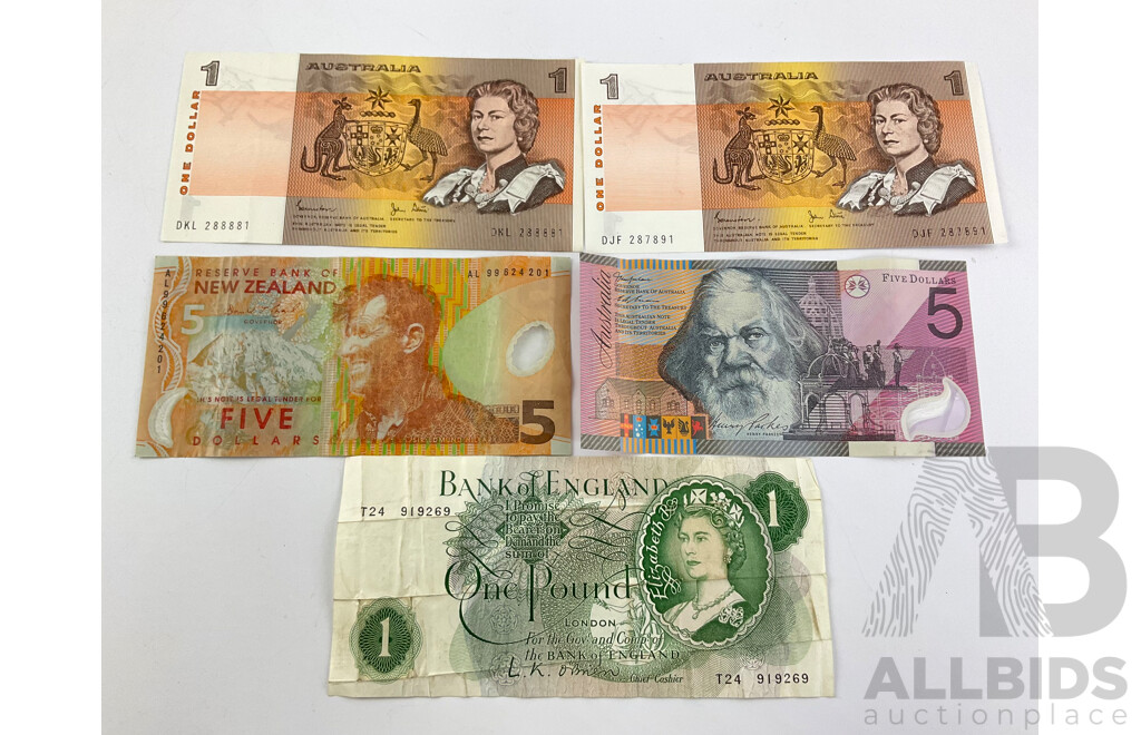 Two Australian 1982 One Dollar Notes, Johnston/Stone, 2001 Five Dollar Note, UK One Pound Note, New Zealand Five Dollar Note