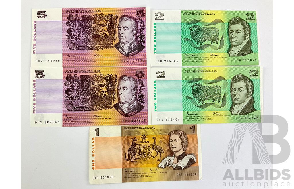 Two 1985 Five Dollar Notes Johnston/Fraser R209a, Two 1985 Two Dollar Notes Johnston/Fraser R89, 1982 One Dollar Note, Johnston/Stone R78
