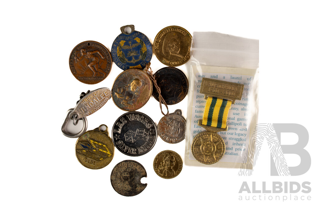 Collection of Australian Medals and Tokens Including 1938 Arthur Phillip - Australia 150 Years Anniversary, Goodyear Motor Tyre Service Club, 1901-2001 Centenary of Federation