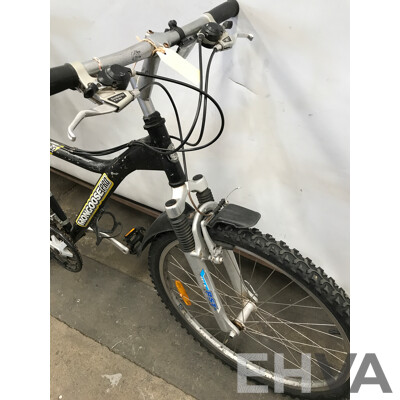 Mongoose Pro DX-33 21 Speed Road Bike with Baby Carrier