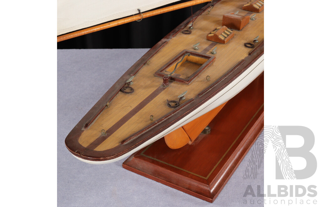 Timber Model Pond Yatch on Stand