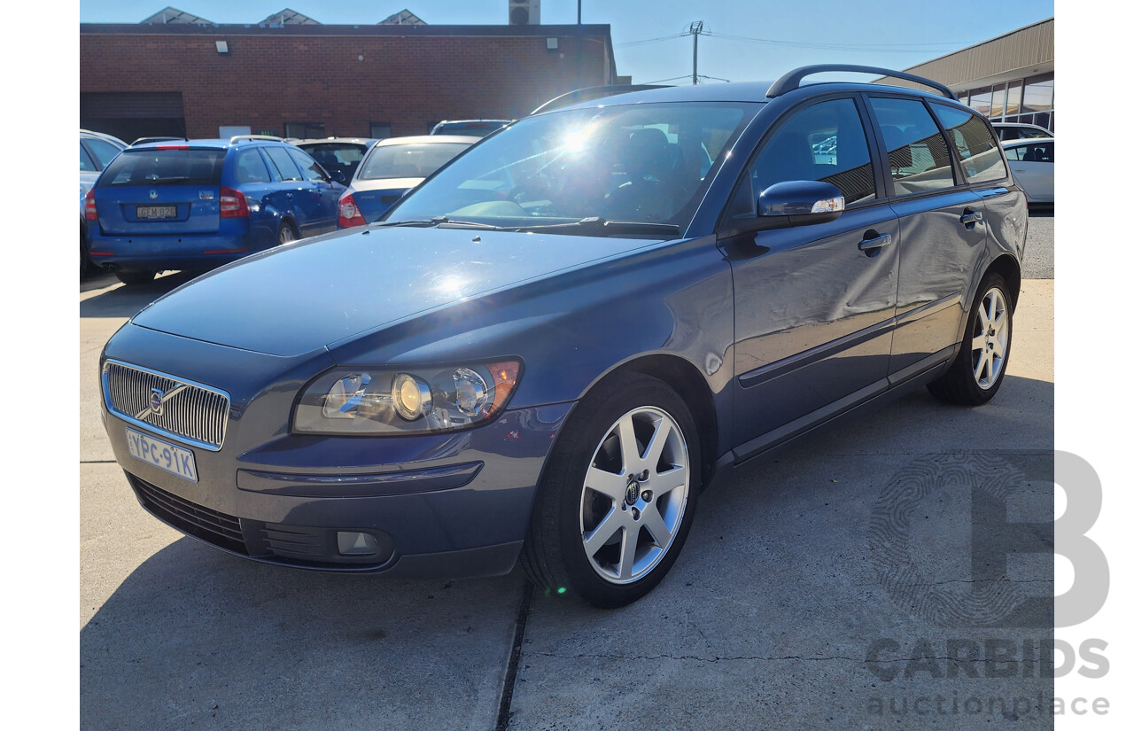 10/2006 Volvo V50 2.4 S MY06 4d Wagon Blue 2.4L