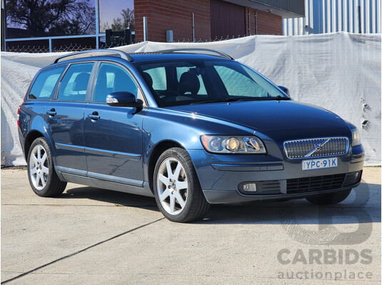 10/2006 Volvo V50 2.4 S MY06 4d Wagon Blue 2.4L