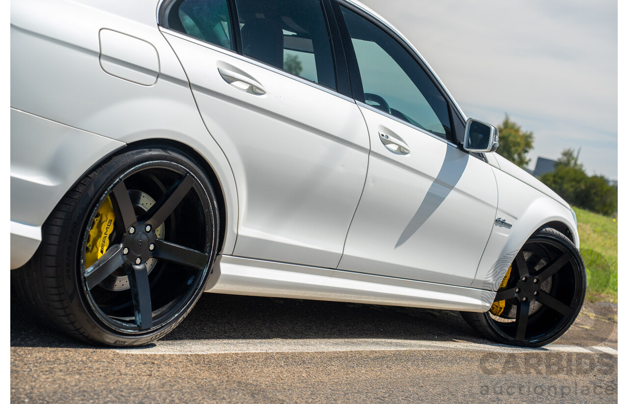8/2012 Mercedes Benz C63 AMG W204 MY12 4d Sedan Diamond White Bright Metallic V8 6.3L