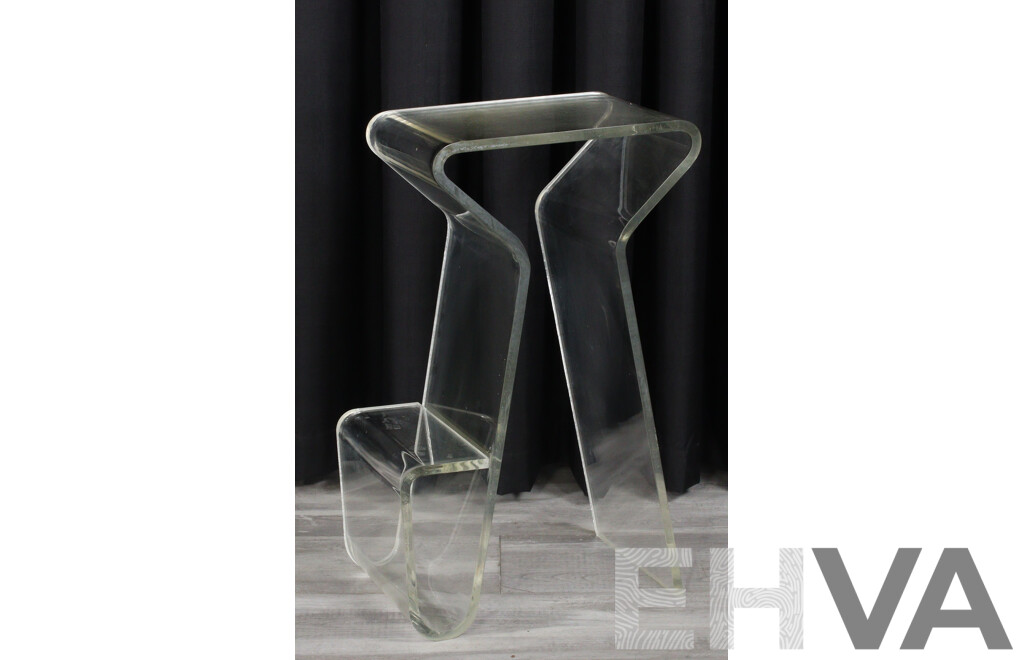 Magino Counter Stool by Karim Rashid