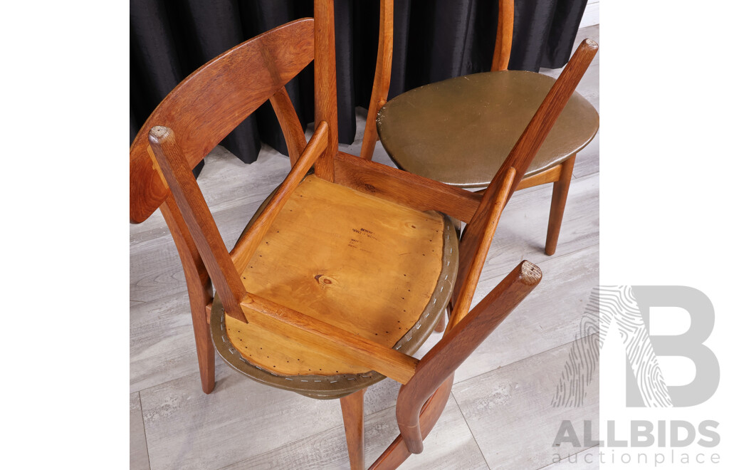 Set of Four CH30 Dining Chairs by Hans Wegner for Carl Hansen