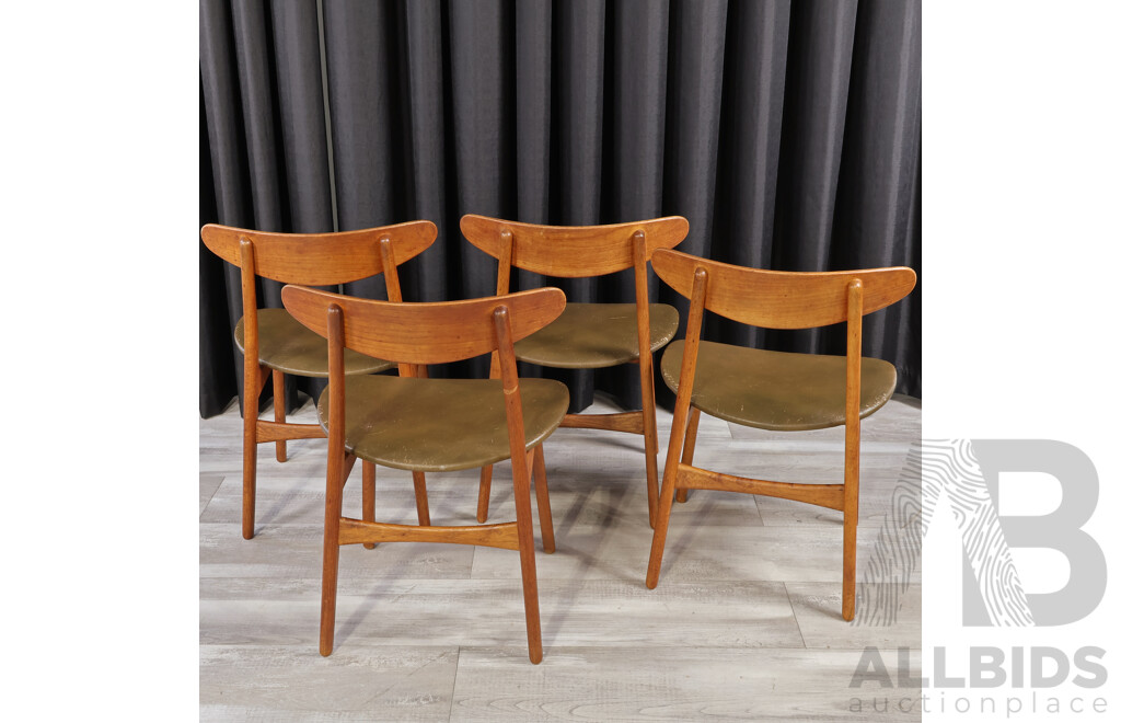 Set of Four CH30 Dining Chairs by Hans Wegner for Carl Hansen