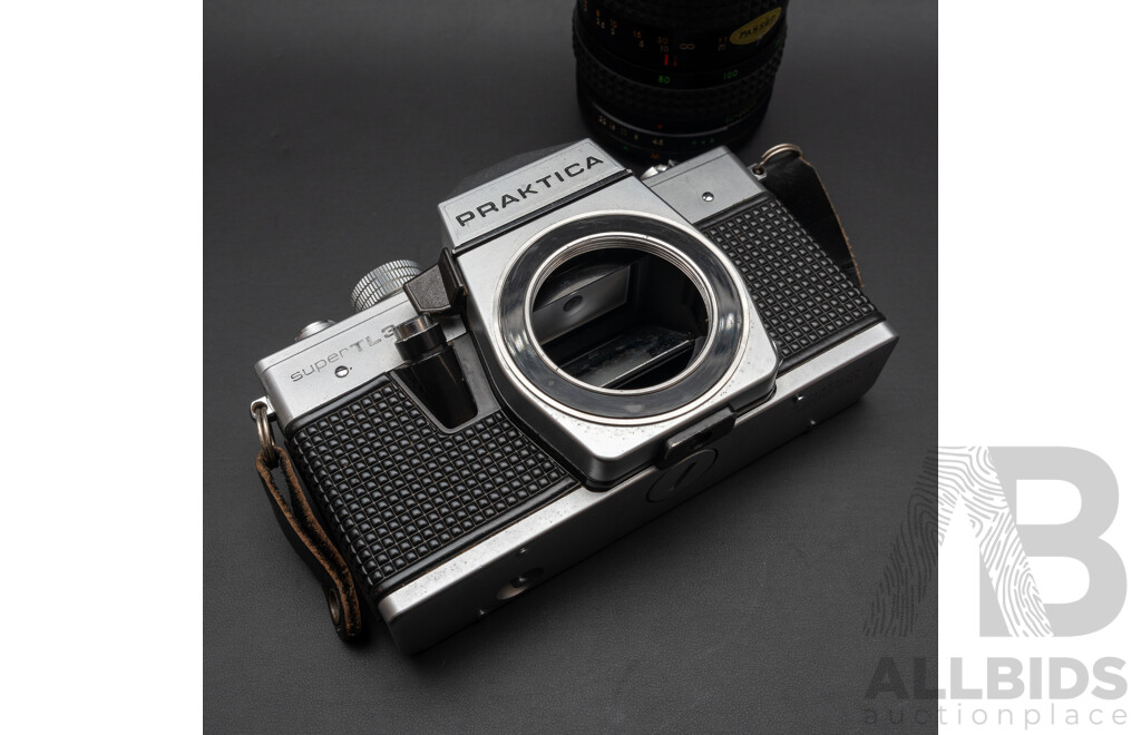 Olympus OM10 with a 50mm F/1.8 Lens and Praktica Super TL3 with Flexar Auto Zoom MC 80-200mm F/4.5 Lens