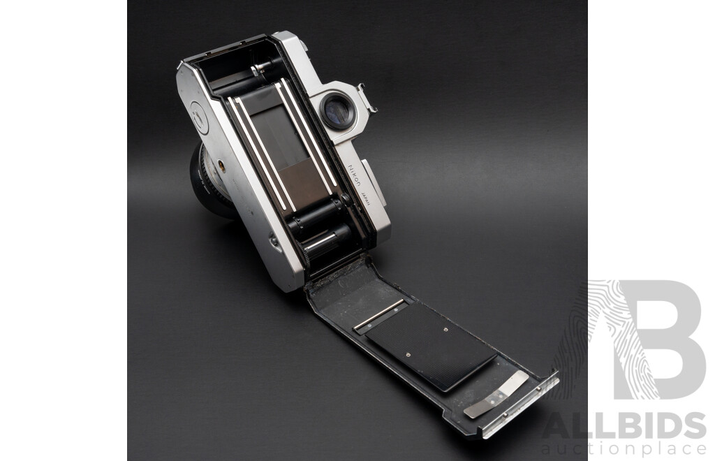 Nikkormat FTN with 24mm F/2.8 Lens