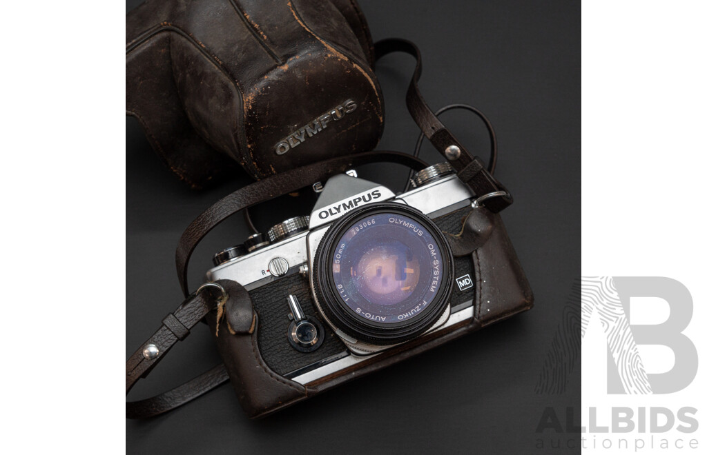 Olympus OM-1 with Zuiko Auto-S 50mm F/1.8