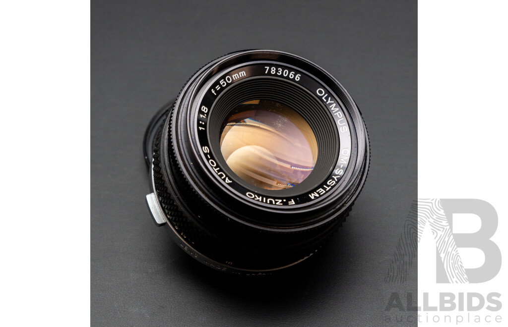 Olympus OM-1 with Zuiko Auto-S 50mm F/1.8