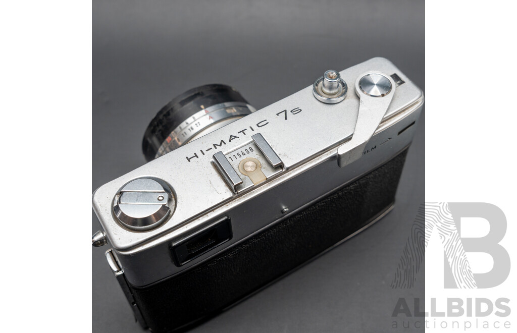 Minolta Hi-matic 7s with Rokkor 45mm F/1.8 Lens