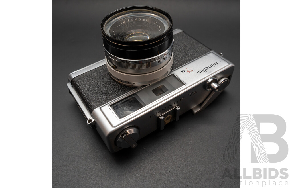 Minolta Hi-matic 7s with Rokkor 45mm F/1.8 Lens
