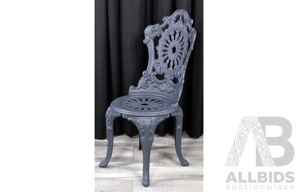 Cast Alloy Painted Three Piece Garden Suite