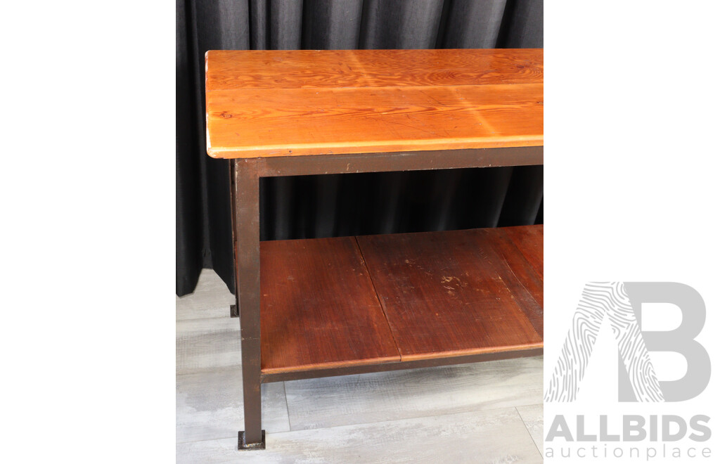 Industrial Metal Based Workman's Bench